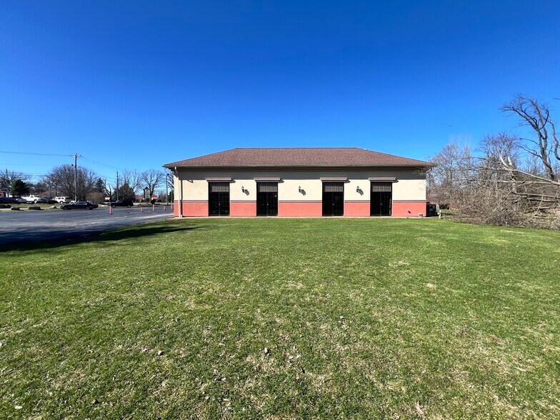 More Photos Of 9415 Main St, Clarence Freestanding For Sale