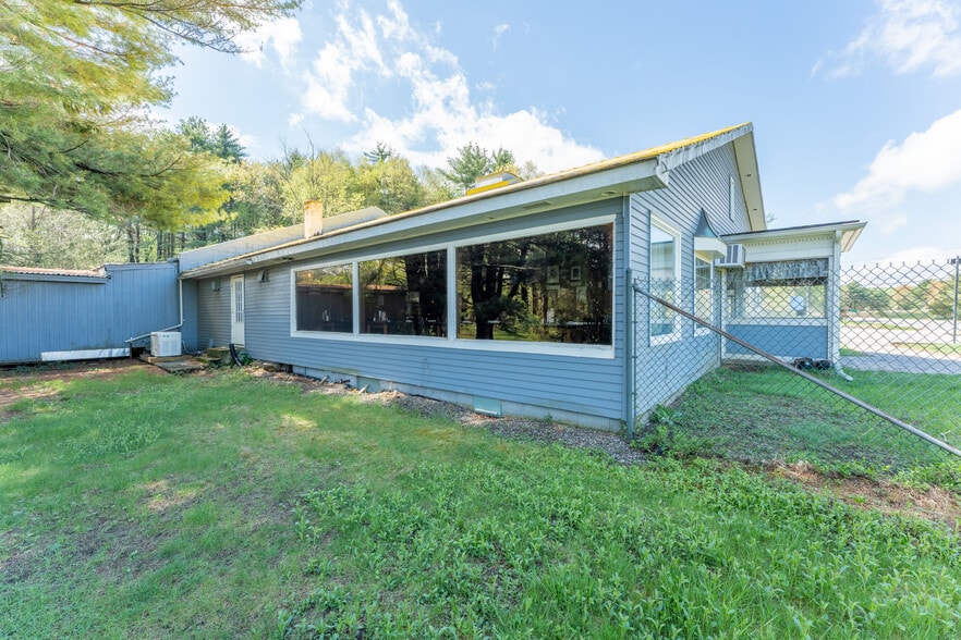 More Photos Of 1257 Buckley Hwy, Union Office For Sale