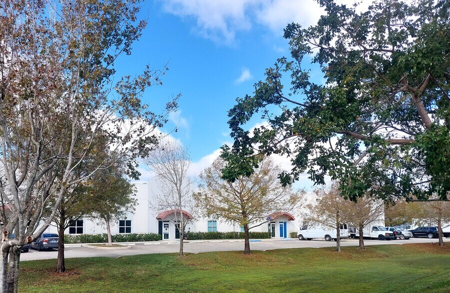More Photos Of 4400-4414 NW 120th Ave, Coral Springs Warehouse For Sale