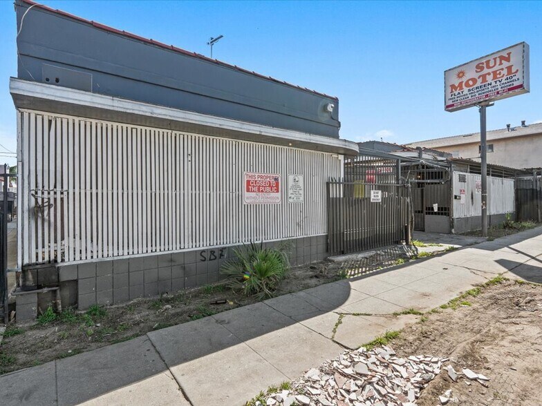 More Photos Of 10914 S Figueroa St, Los Angeles Hotel For Sale