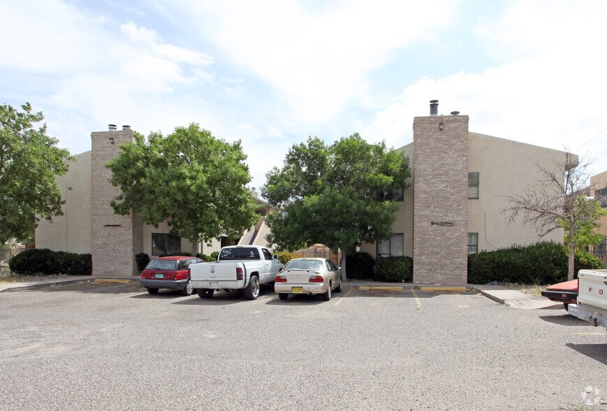 Primary Photo Of 530-532 Tennessee St NE, Albuquerque Apartments For Sale