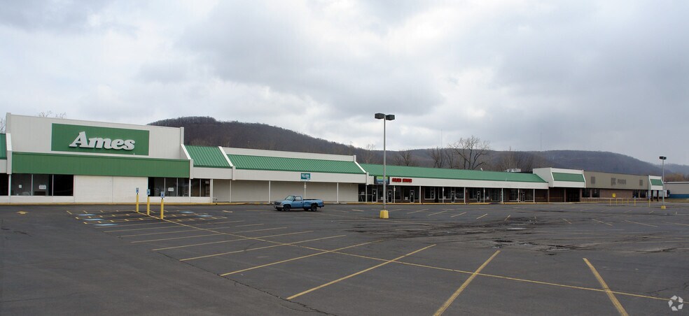 More Photos Of 3162 Lake Rd, Horseheads Unknown For Lease