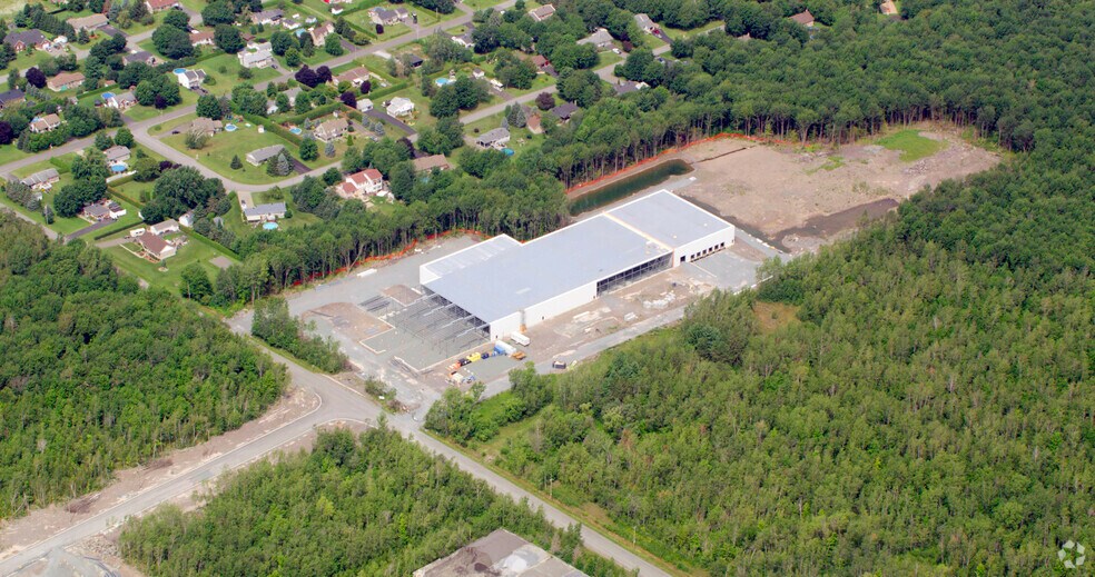 Primary Photo Of 1080 Rue Karel-Velan, Granby Warehouse For Lease