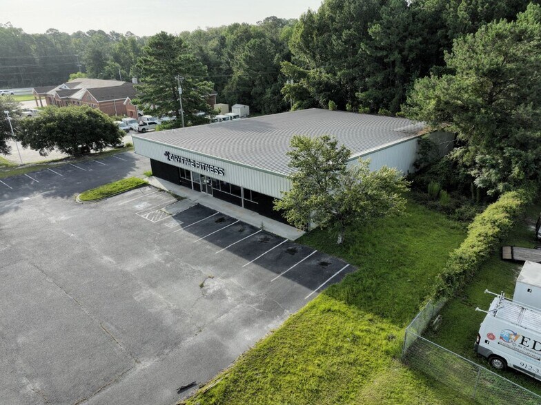 Primary Photo Of 501 Northridge St, Rincon Freestanding For Sale