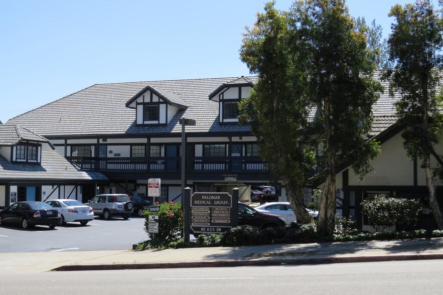 More Photos Of 625-645 E Grand Ave, Escondido Medical For Lease