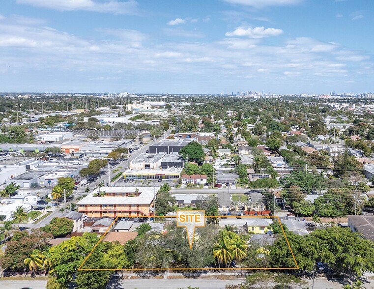 More Photos Of 1935-1951 Lincoln St, Hollywood Land For Sale