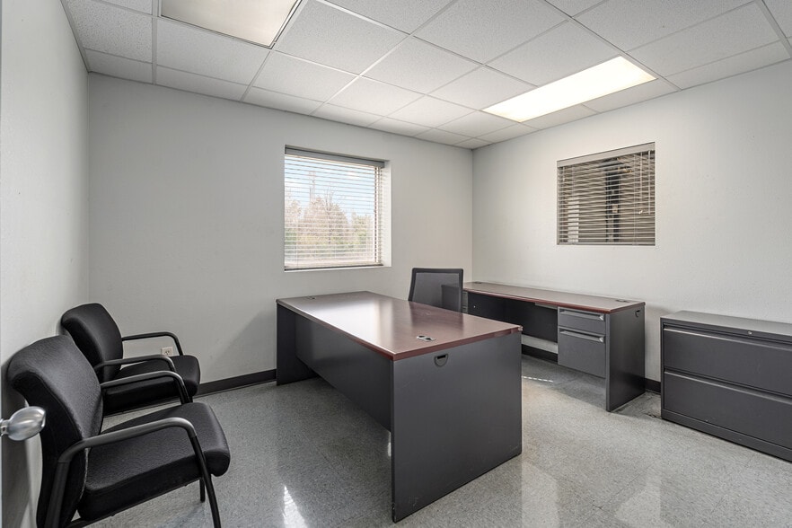 More Photos Of 12119 State Highway 155 N, Tyler Truck Terminal For Sale