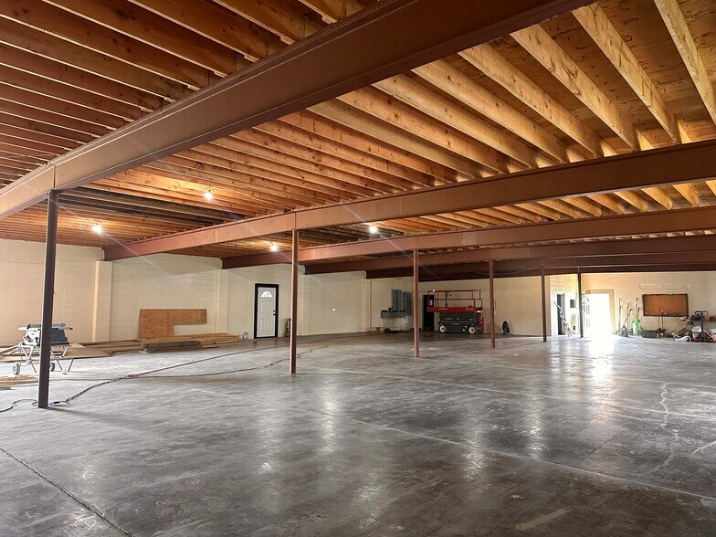 More Photos Of 71 South St, West Winfield Warehouse For Lease