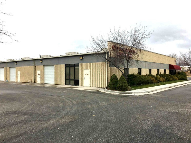 More Photos Of 925 W 200 St N, Logan Warehouse For Lease