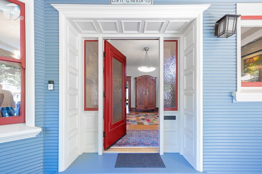 More Photos Of 2220 Capitol Ave, Sacramento Apartments For Sale