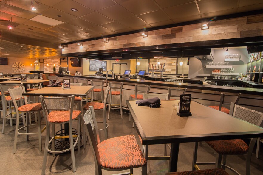 More Photos Of 100 W 76th St, Davenport Hotel For Sale