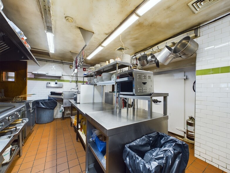 More Photos Of 501 Park Ave, Portsmouth Restaurant For Sale