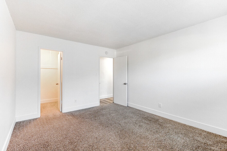 More Photos Of 3355 Lerwick Rd, Sacramento Apartments For Sale
