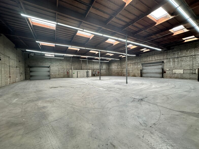 More Photos Of 2875 Orange Olive Rd, Orange Manufacturing For Lease