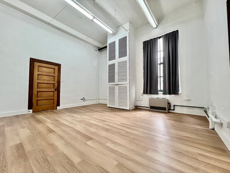 More Photos Of 51-55 Nassau Ave, Brooklyn Loft Creative Space For Lease