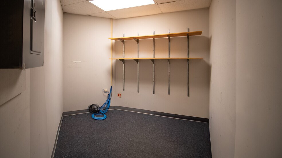 More Photos Of 5231 E Frontage Rd NW, Rochester Office For Sale