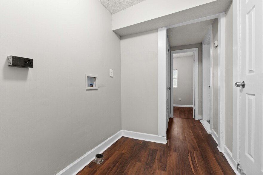More Photos Of 619 Linwood Ave, Jacksonville Specialty For Sale