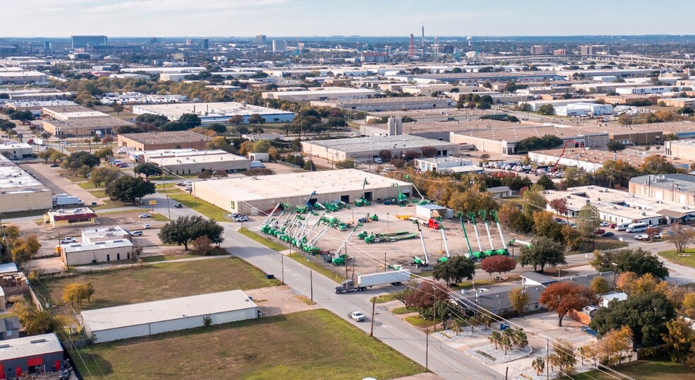 More Photos Of 3701 Dalworth St, Arlington Warehouse For Lease