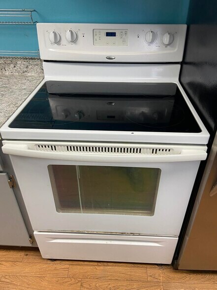 More Photos Of 834 Truman St, Winner Daycare Center For Sale