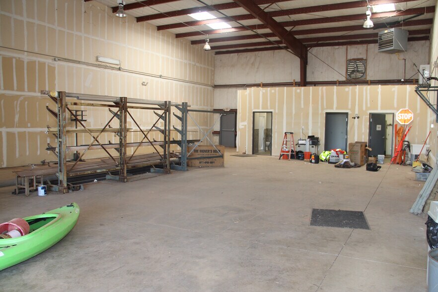 More Photos Of 5816 Ashleyanne Cir, Wichita Falls Light Distribution For Sale