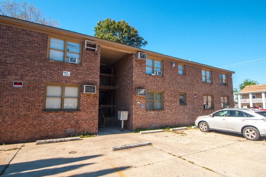 More Photos Of 171-179 W Balview Ave, Norfolk Apartments For Sale