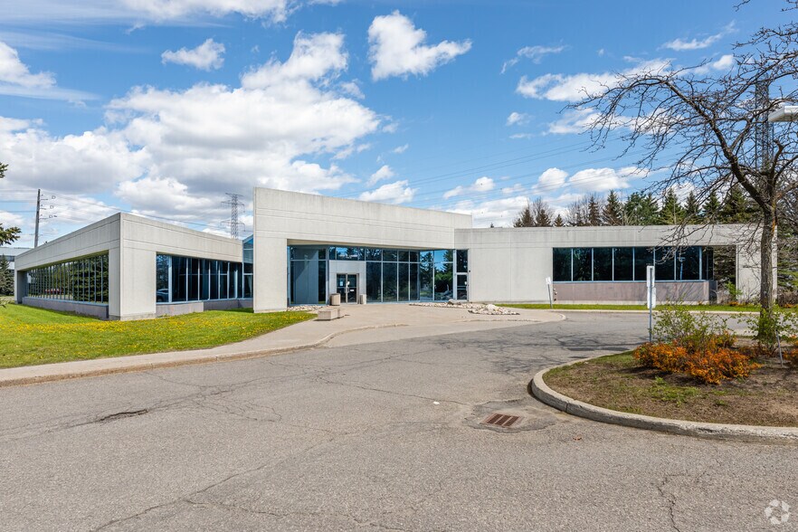 Primary Photo Of 2505 St. Laurent Blvd, Ottawa Office For Lease