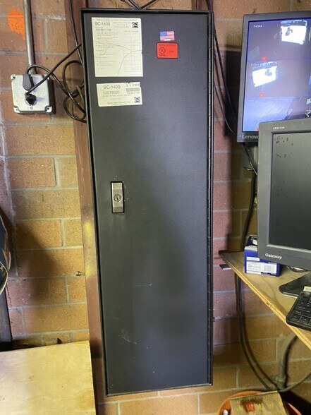 More Photos Of 390 Pratt St, Longmont Carwash For Sale