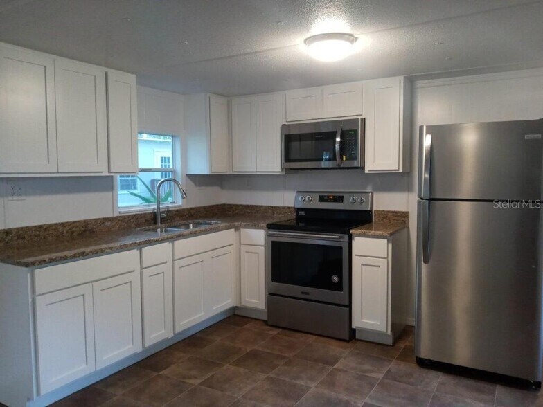 More Photos Of 28313 US Highway 27, Leesburg Multifamily For Sale