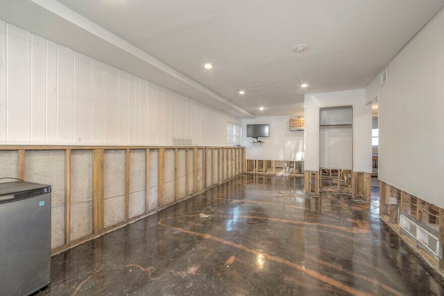 More Photos Of 9201 E 54th St, Raytown Apartments For Sale