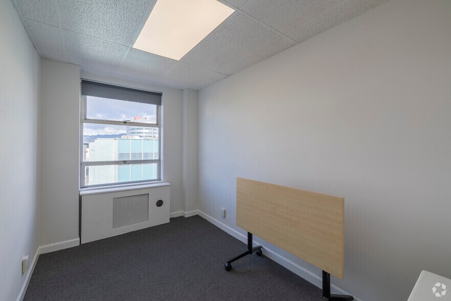 More Photos Of 411 30th St, Oakland Medical For Lease