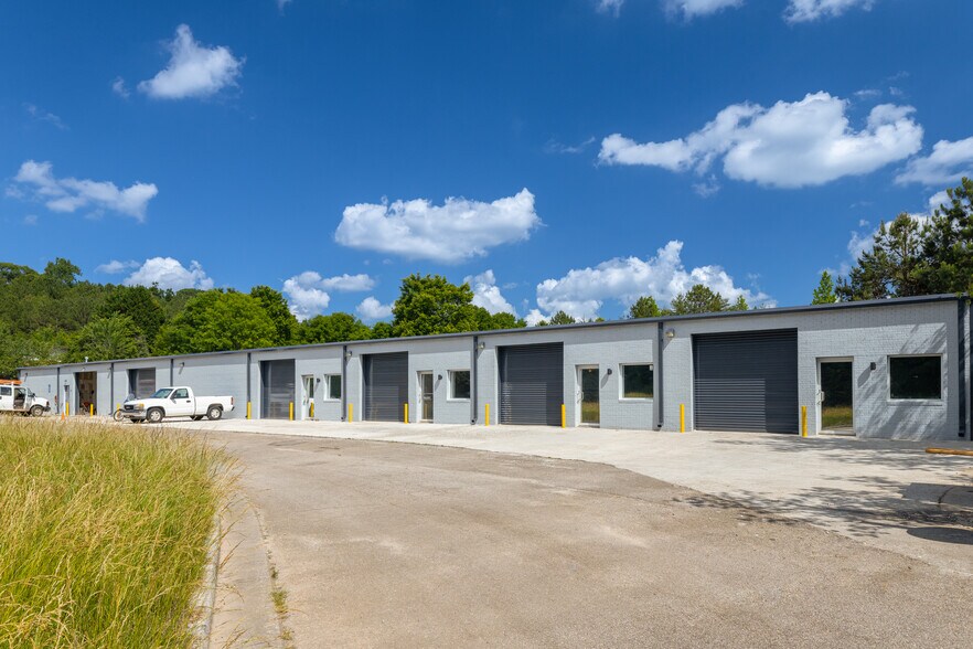 Primary Photo Of 2427 Hilton Way, Gainesville Warehouse For Lease