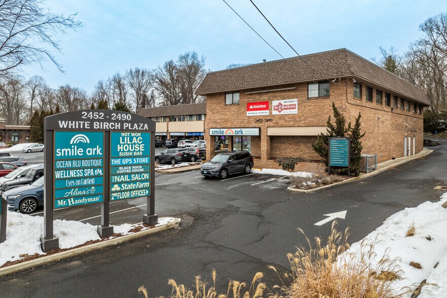 Primary Photo Of 2452-2490 Black Rock Tpke, Fairfield General Retail For Lease