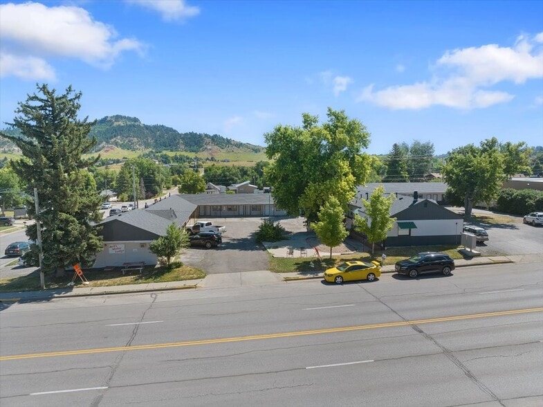 More Photos Of 230 N Main St, Spearfish Apartments For Sale