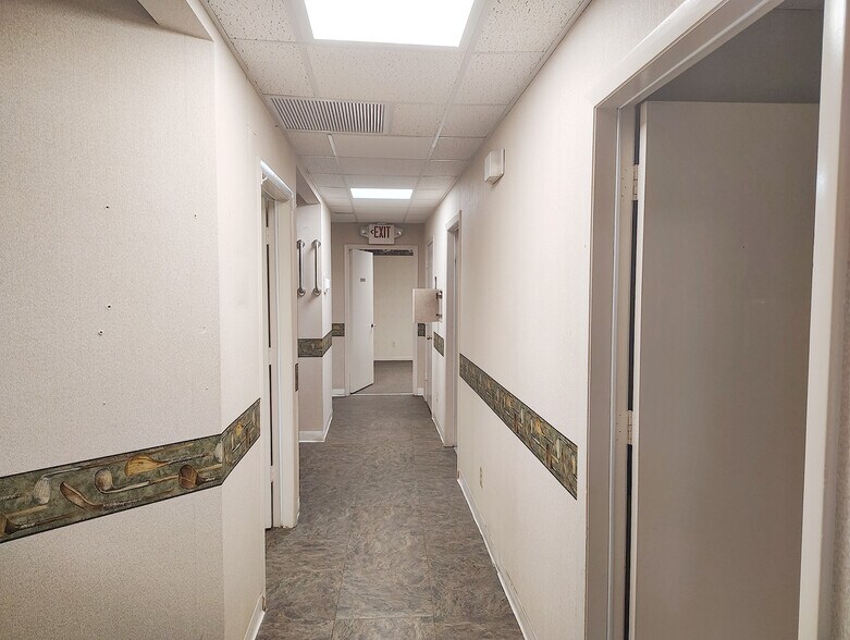 More Photos Of 1801 SE Hillmoor Dr, Port Saint Lucie Medical For Lease