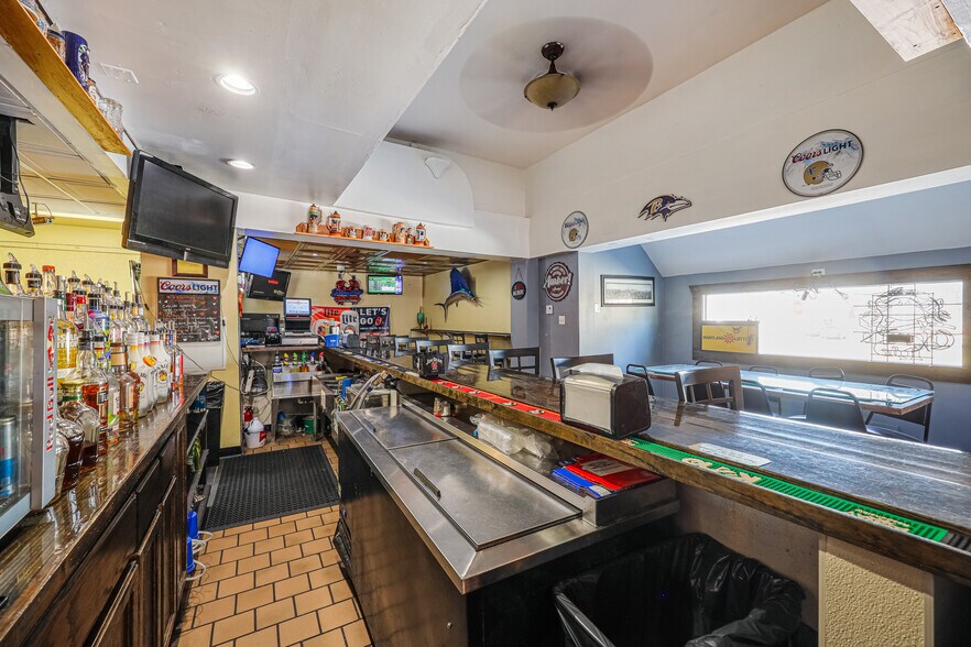 More Photos Of 7100 Sollers Point Rd, Baltimore Restaurant For Sale