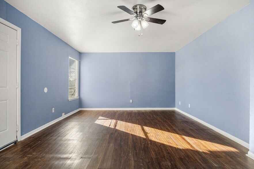 More Photos Of 306 Gilmer St, Killeen Apartments For Sale