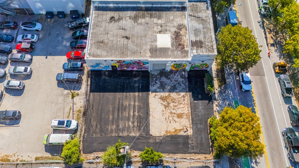 More Photos Of 1731 N Miami Ave, Miami General Retail For Lease