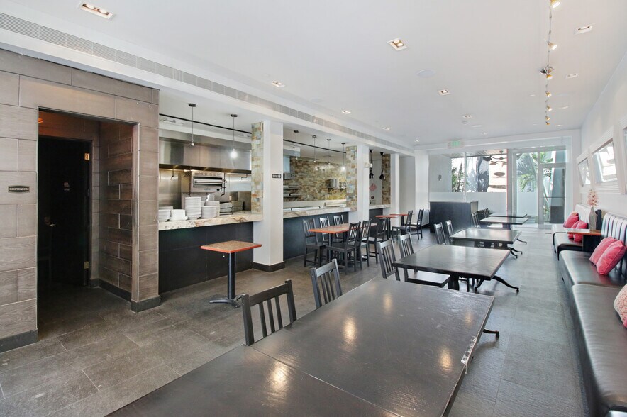 More Photos Of 1542 Washington Ave, Miami Beach Restaurant For Sale