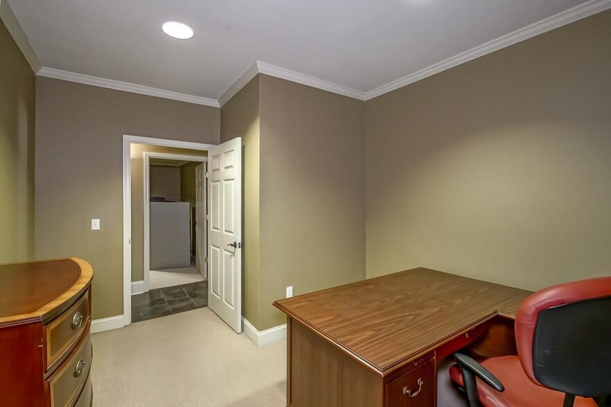 More Photos Of 1700 Highway 59, Mandeville General Retail For Lease