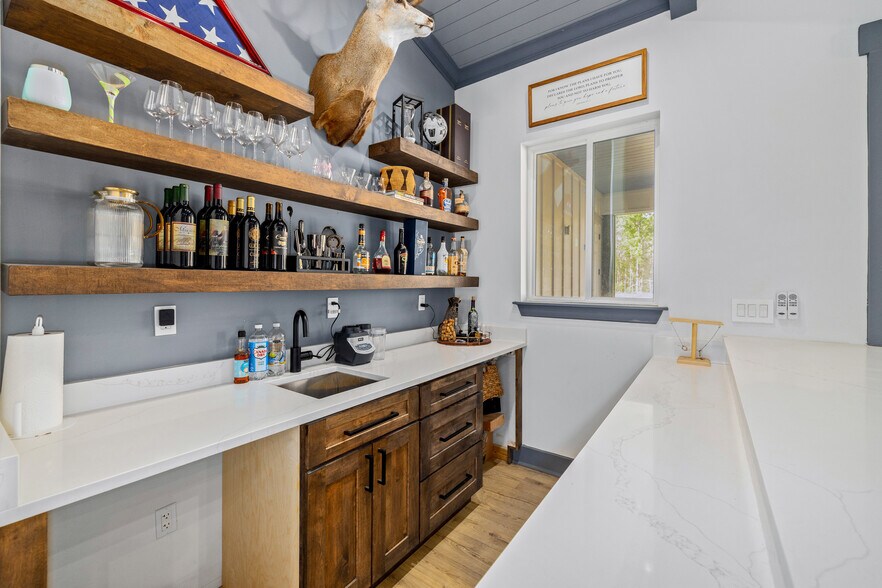 More Photos Of 6012 Long Branch Rd, Jacksonville Horse Stables For Sale