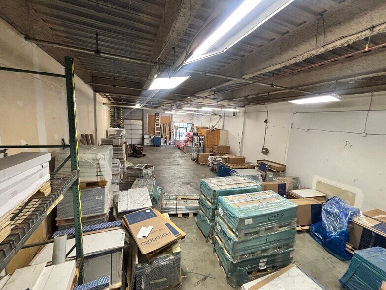 More Photos Of 1244 Ritchie Hwy, Arnold Light Distribution For Sale