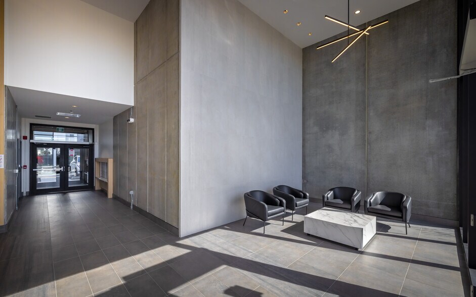 More Photos Of 1568 W 75th Ave, Vancouver Light Distribution For Sale