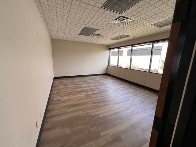 More Photos Of 14400 Northbrook Dr., San Antonio Unknown For Lease