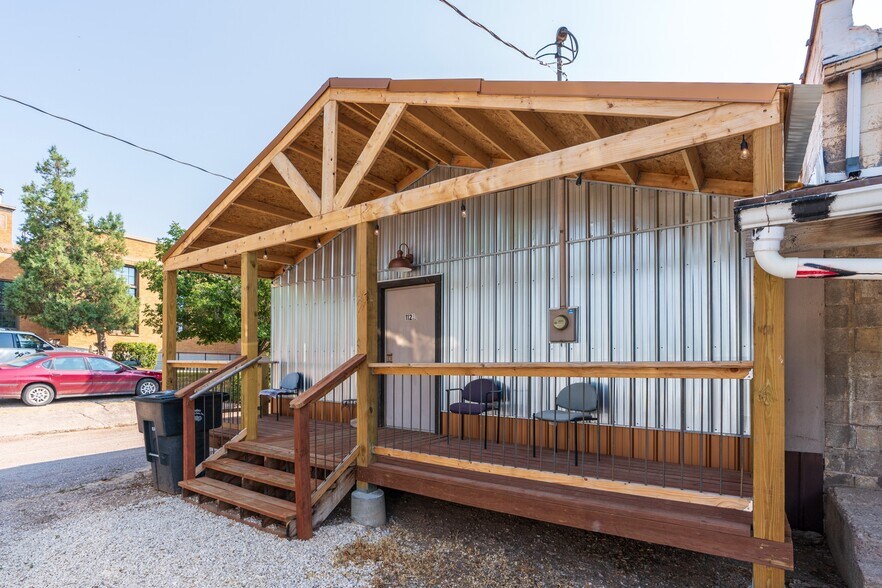 More Photos Of 112 N Chicago St, Hot Springs Light Distribution For Sale