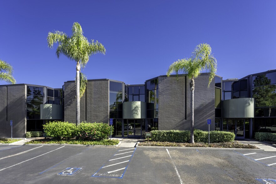 More Photos Of 9155 Brown Deer Rd, San Diego Warehouse For Sale