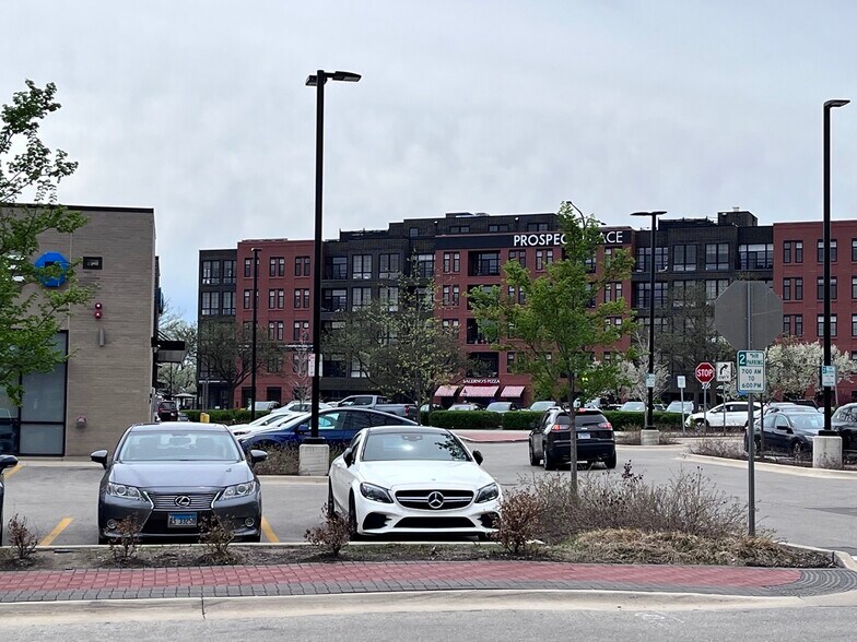 More Photos Of 16 W Busse Ave, Mount Prospect Apartments For Lease