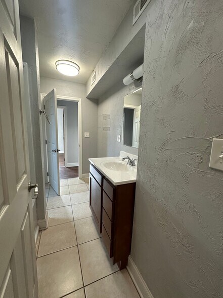 More Photos Of 1021 E Carson, Pittsburgh Storefront Retail Residential For Sale
