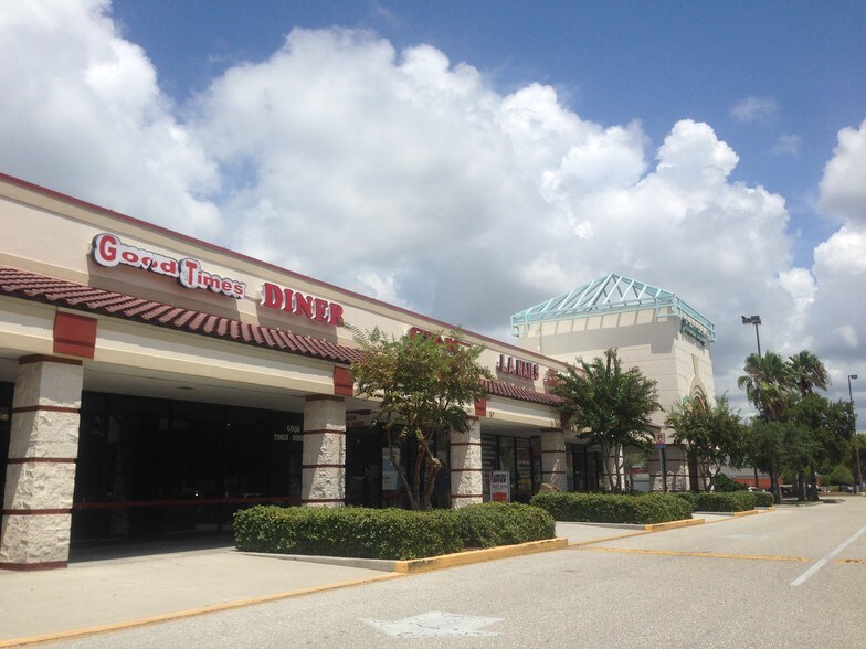 More Photos Of 1500 Placida Rd, Englewood Supermarket For Lease