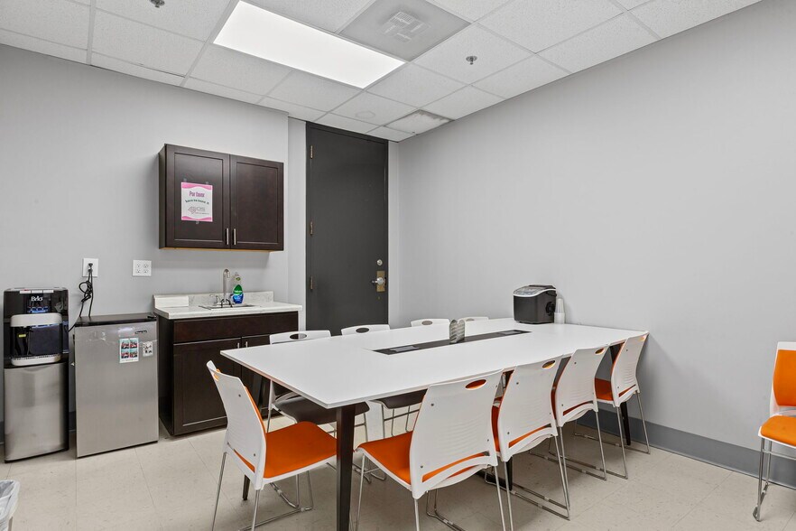 More Photos Of 1900 The Exchange SE, Atlanta Office For Sale