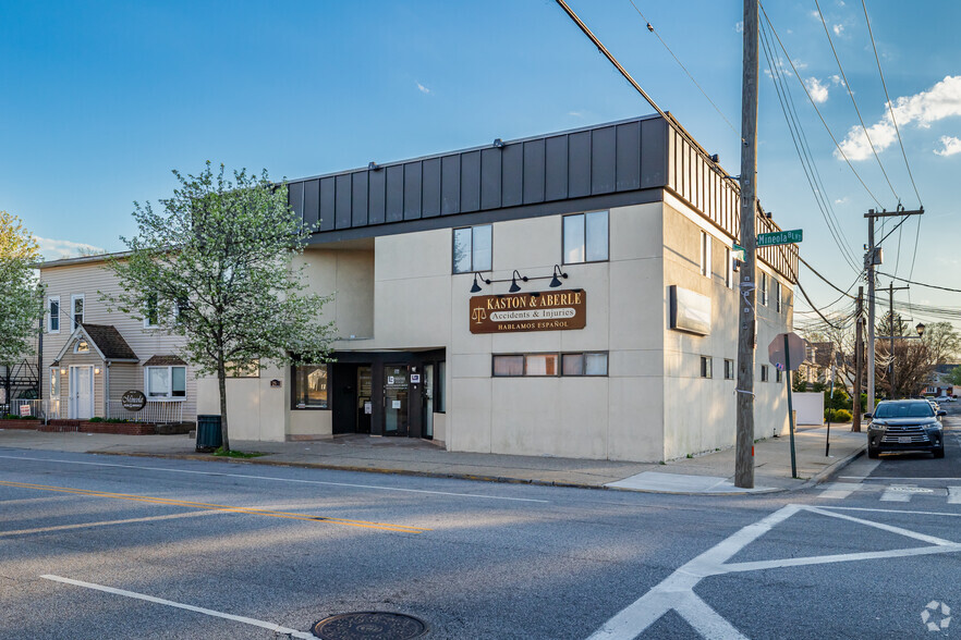 Primary Photo Of 259 Mineola Blvd, Mineola Loft Creative Space For Sale